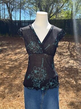 90s y2k vintage Forever 21 black & blue floral top 🍸